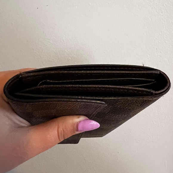 SOLD Louis Vuitton trifold wallet - Picture 5 of 9